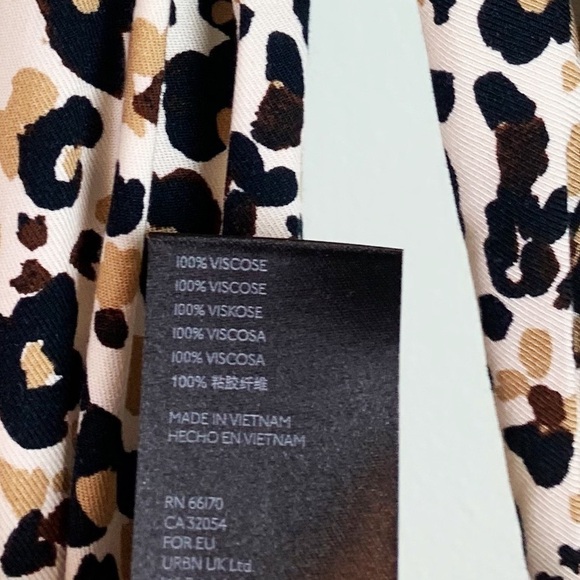 NWT Anthropologie Maeve Katia Leopard Print Ruffled Buttondown Top - Picture 7 of 7